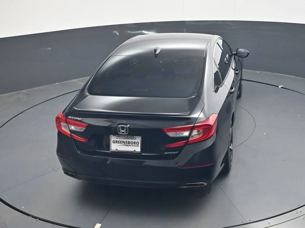 Used 2018  Honda Sport image 32