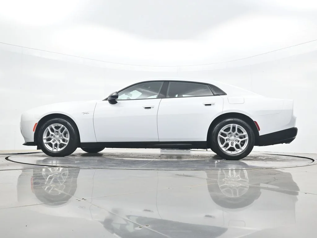 New 2026 White Knuckle Exterior Paint Dodge R/T image 43