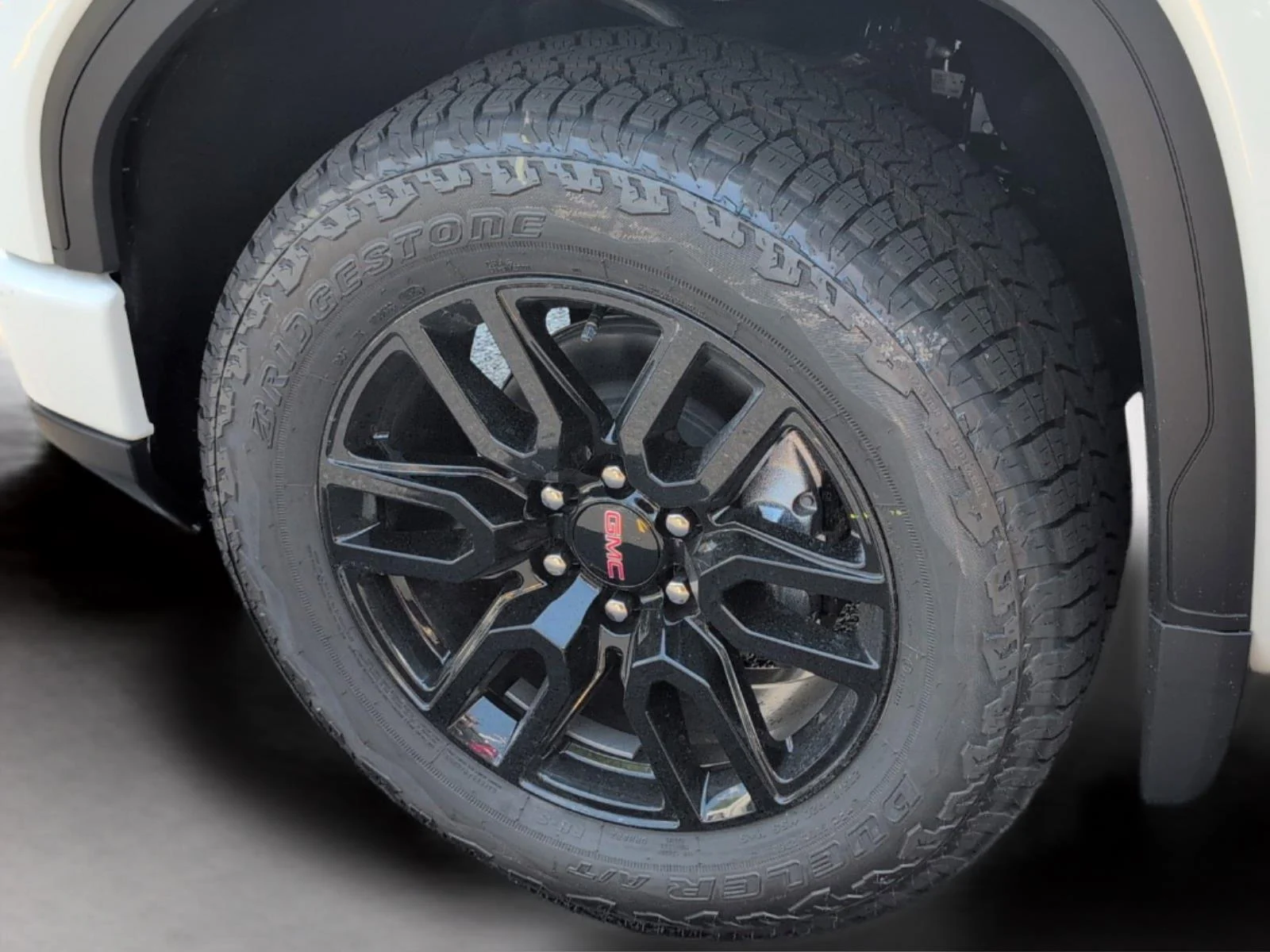 New 2026 Summit White GMC Elevation image 34