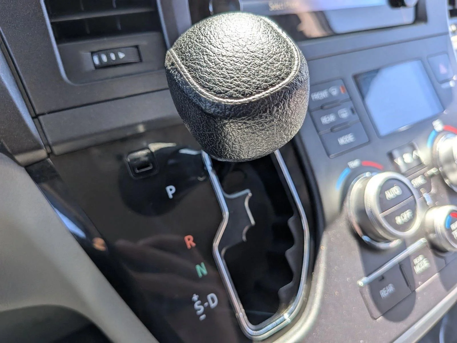 Used 2016 Predawn Gray Mica Toyota LE image 15