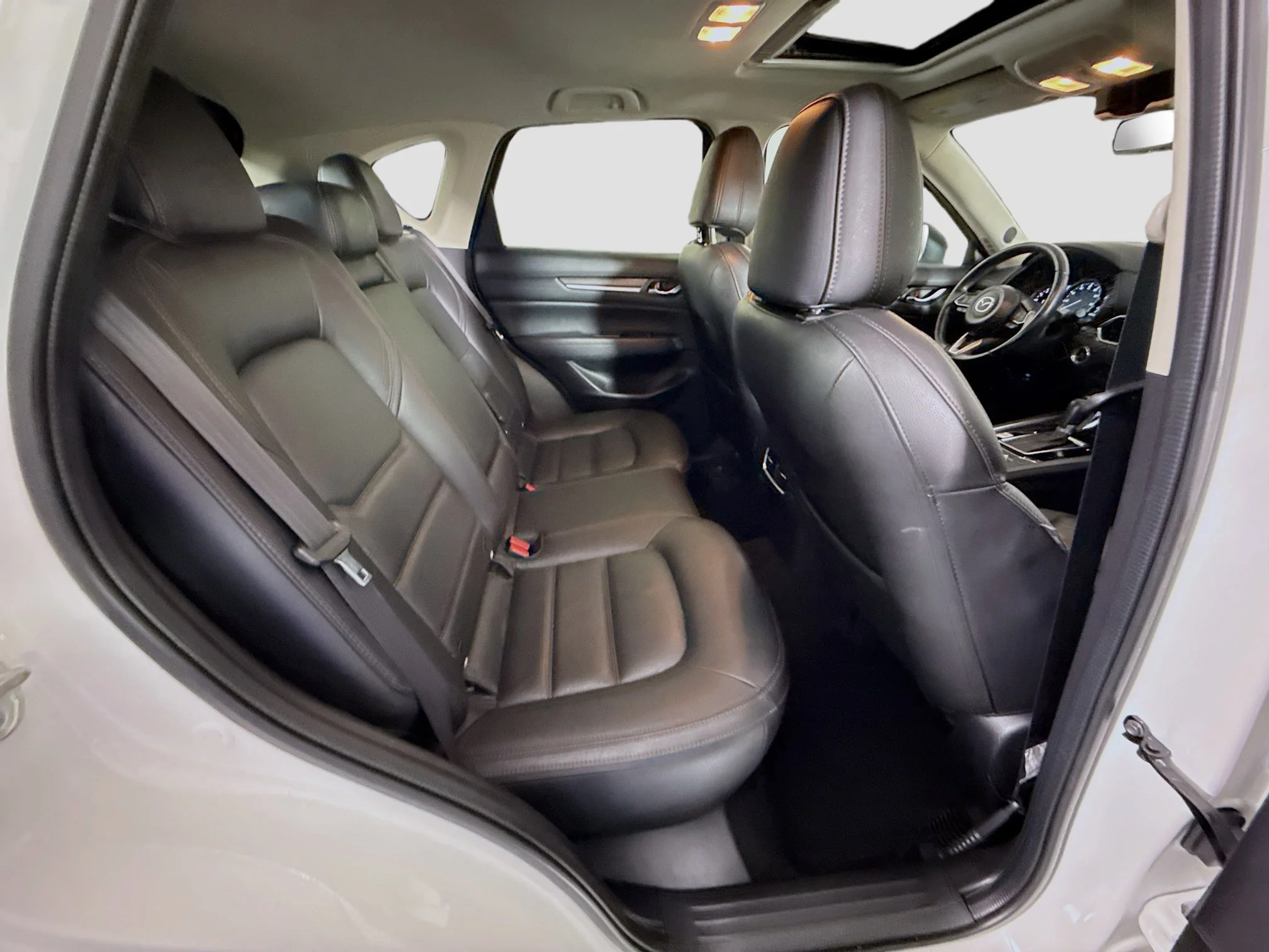 Used 2020 Snowflake White Pearl Mica Mazda Grand Touring Reserve image 23