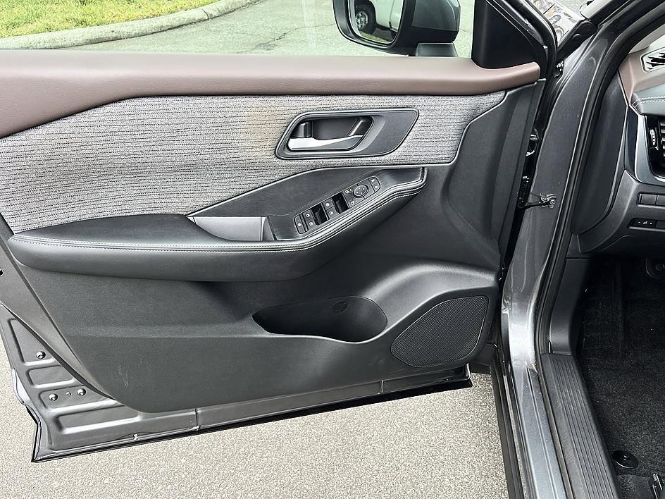 Certified Used 2023 Gun Metallic Nissan SV image 19