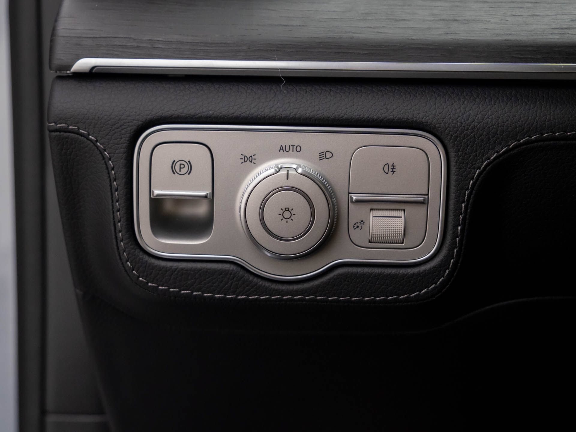 New 2026 Cirrus Silver Metallic Mercedes-Benz GLE 53 AMG® image 58
