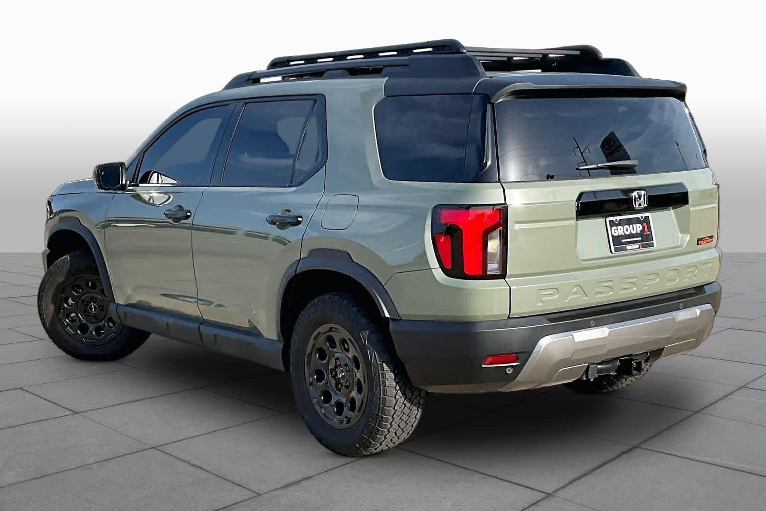 Certified Used 2026 Ash Green Metallic Honda TrailSport Elite image 11
