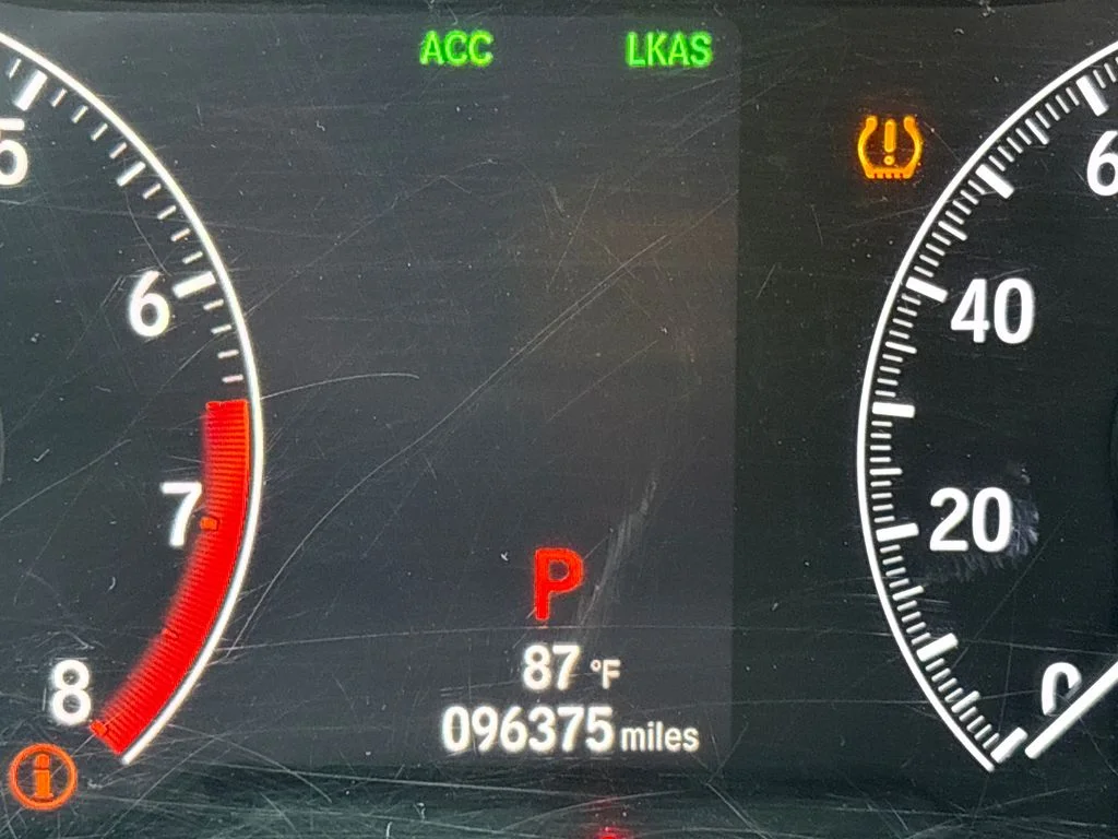 Certified Used 2018 Beige Honda Touring image 21
