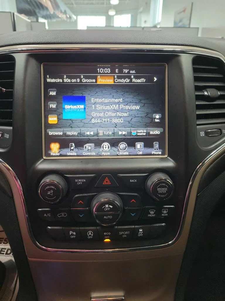 Used 2017 Red Jeep Laredo image 5