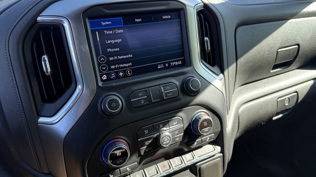 Used 2021 White Chevrolet LT image 5