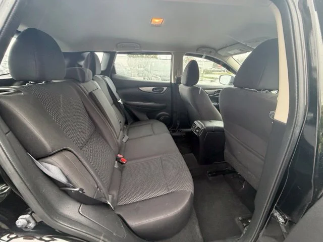Used 2022 Magnetic Black Pearl Nissan S image 13