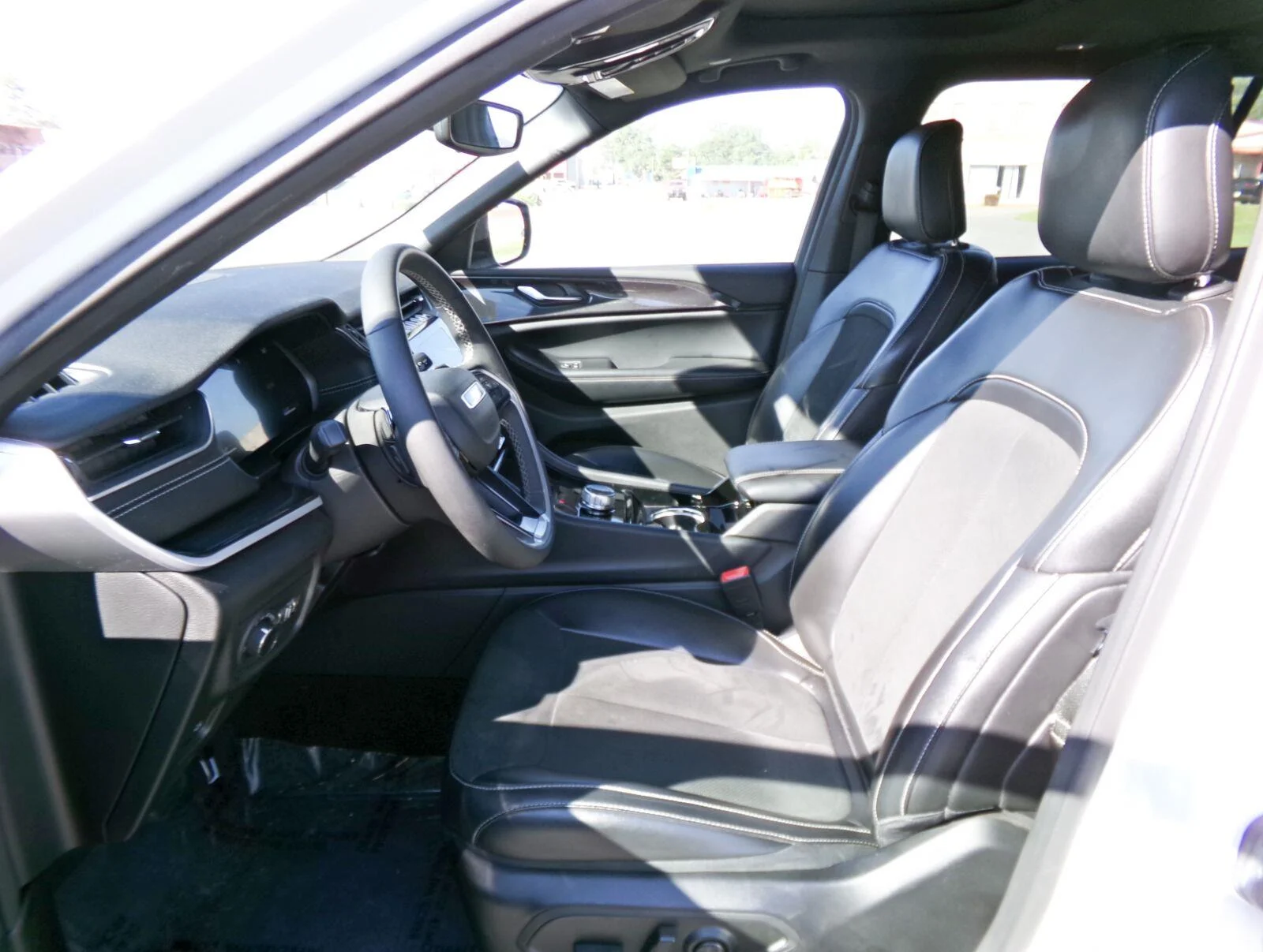 Used 2023 Bright White Clearcoat Jeep Altitude image 12