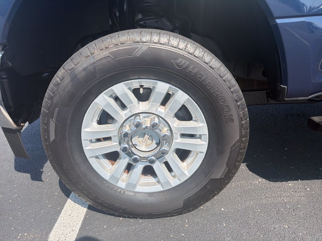 Used 2019 Blue Ford XLT image 10