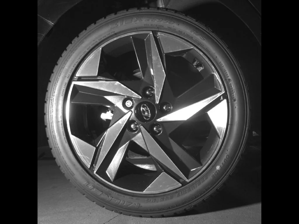 Used 2023 Black Hyundai SEL image 11