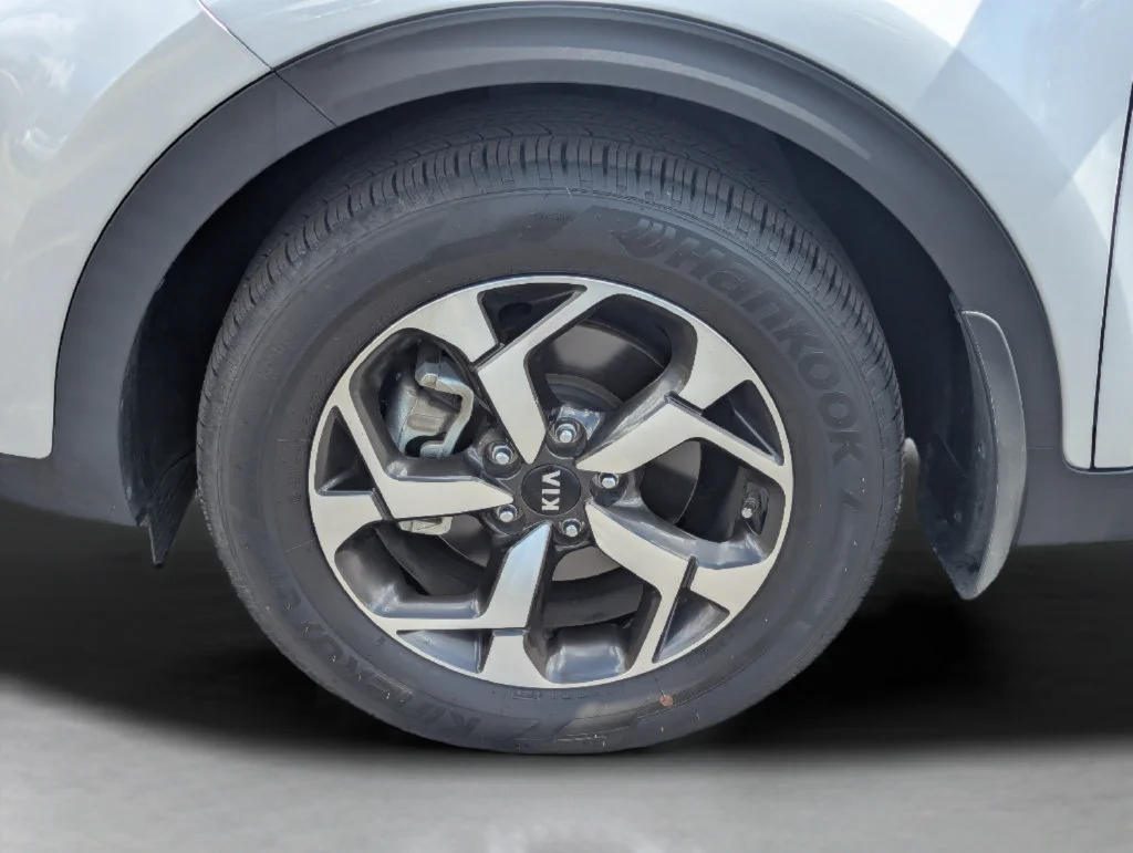 Used 2022 Silver Kia LX image 44
