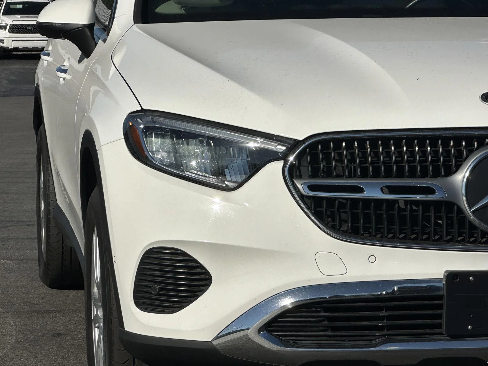 Used 2023 Polar White Mercedes-Benz GLC 300 image 48