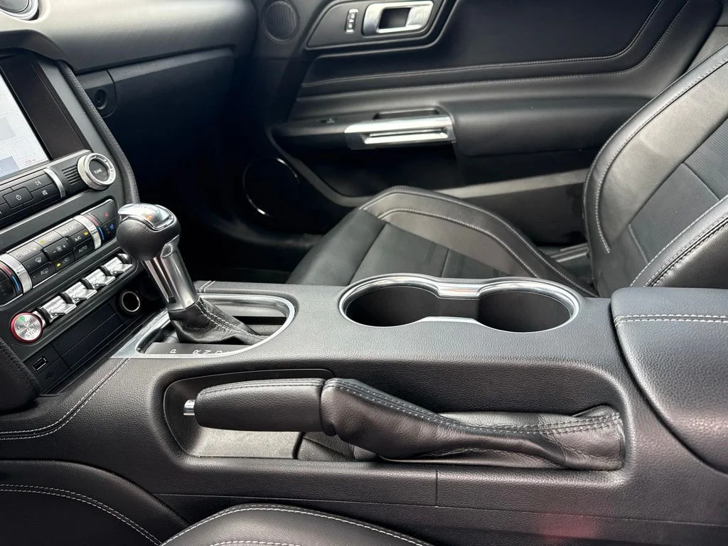 Used 2022 Carbonized Gray Metallic Ford GT Premium image 16