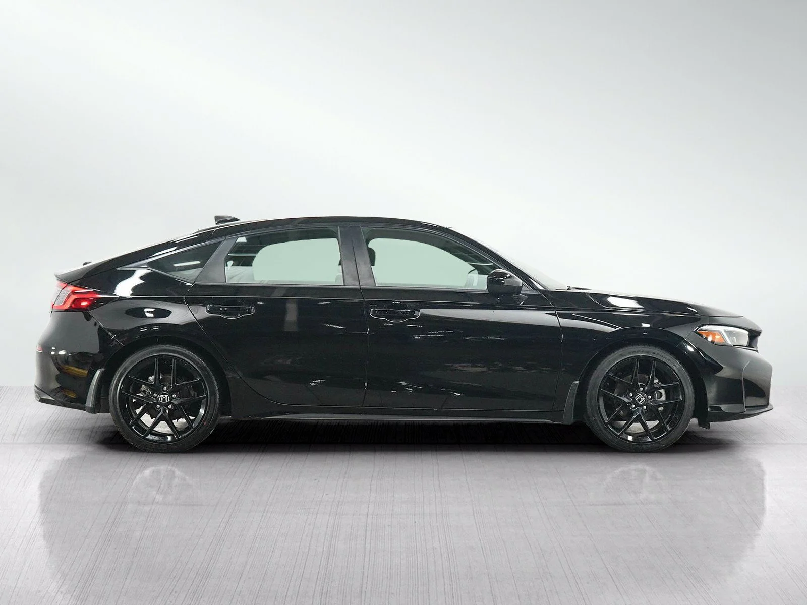 Used 2025  Honda 5D HATCHBACK 2.0L SPORT AUTO image 6