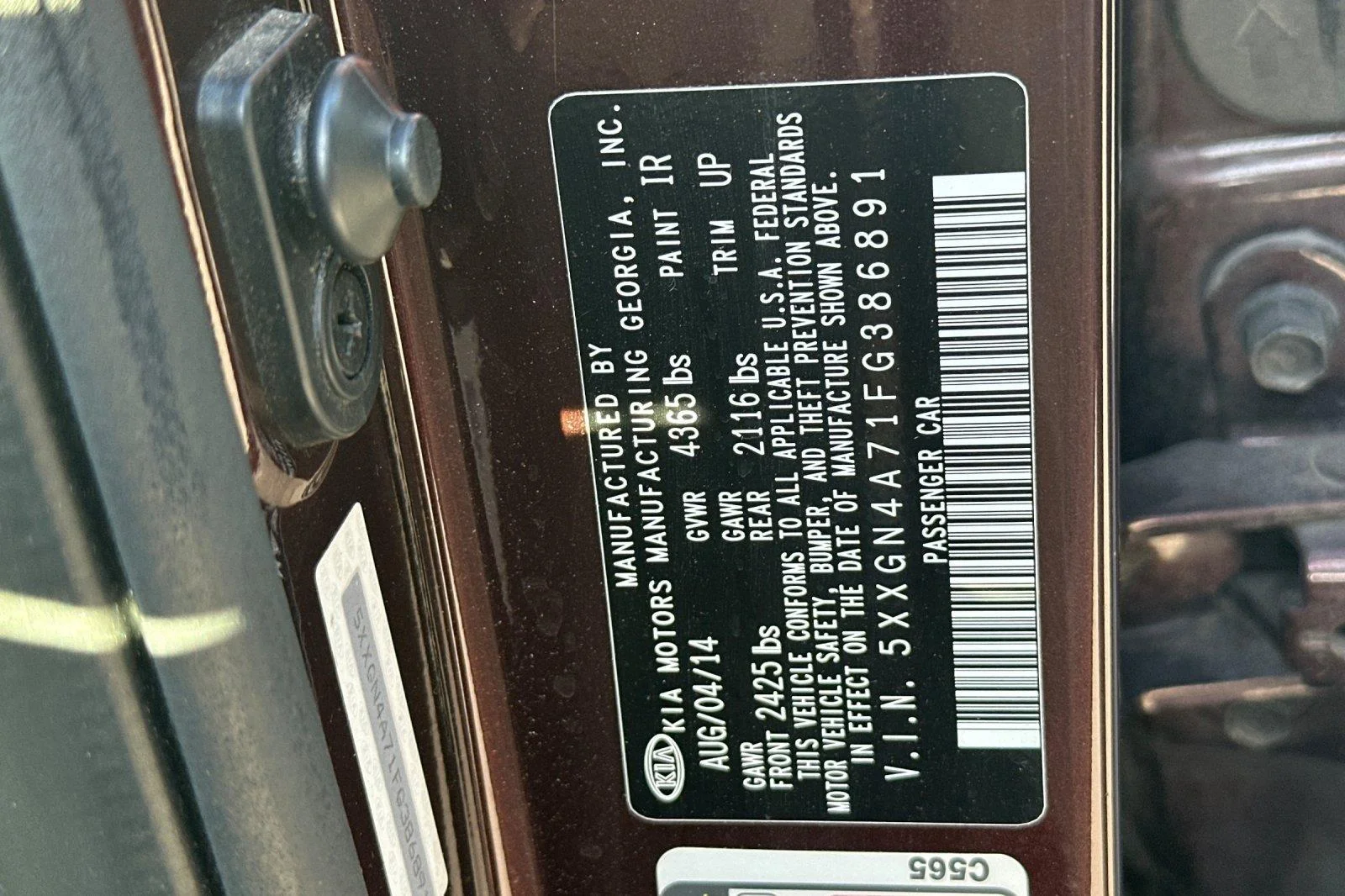 Used 2015 Dark Cherry Kia EX image 28
