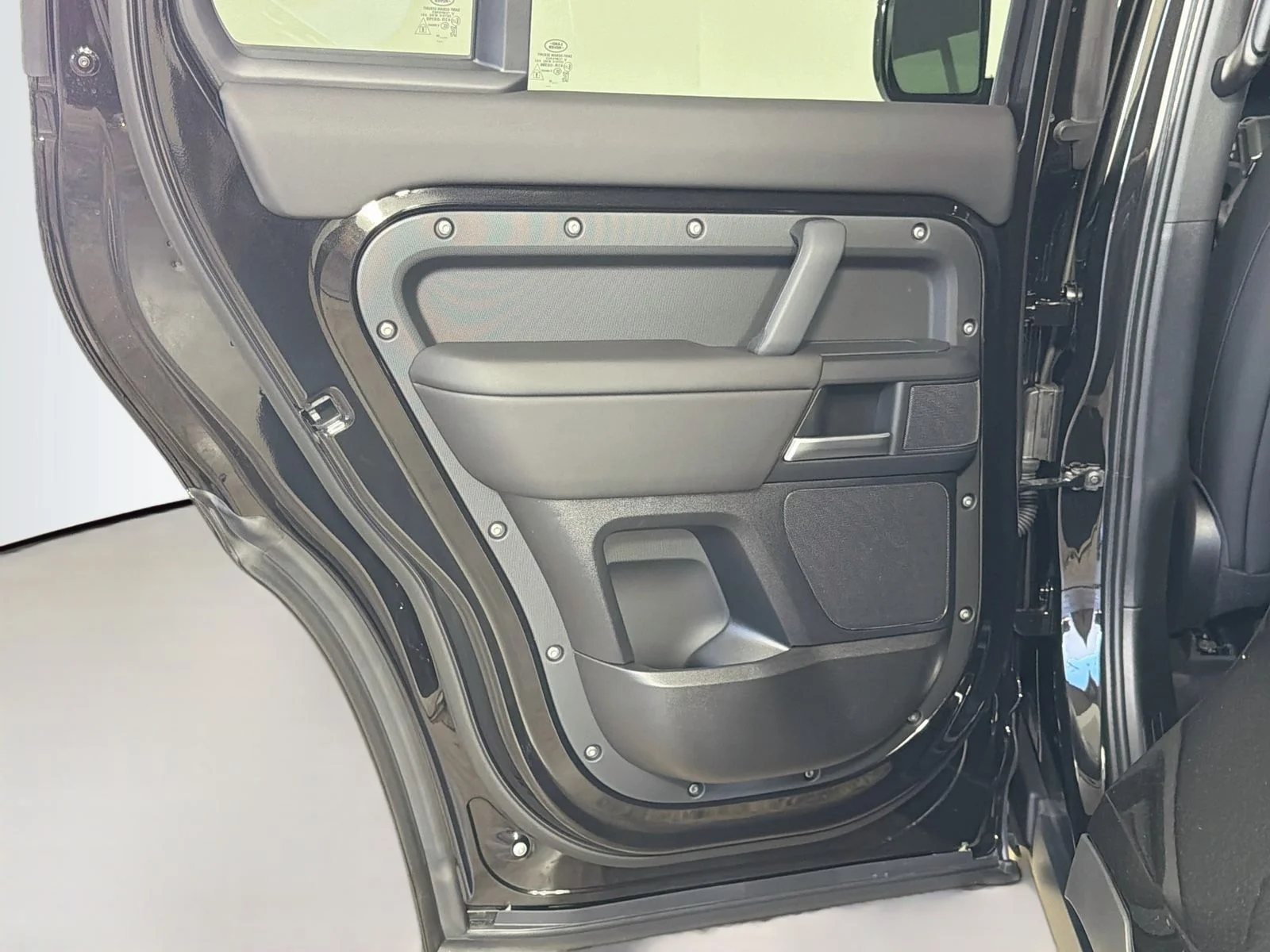 New 2026 Santorini Black Land Rover S image 26