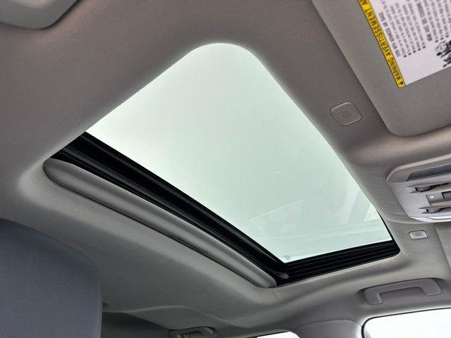 Certified Used 2026 WIND CHILL PEARL Toyota  image 3