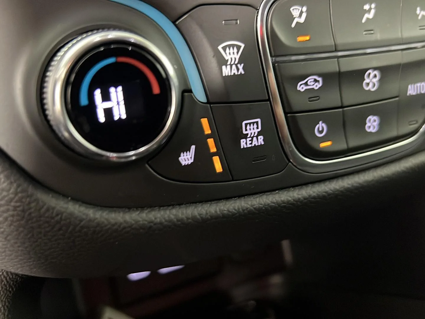 Used 2024 Riptide Blue Chevrolet LT image 7