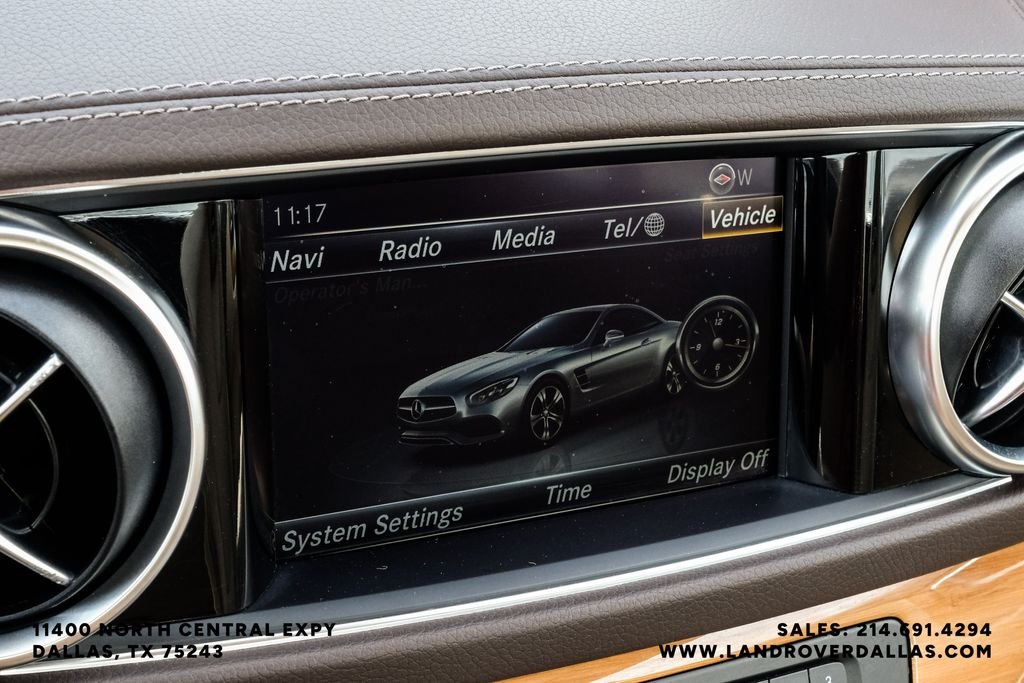 Used 2018 White Mercedes-Benz SL 550 image 37