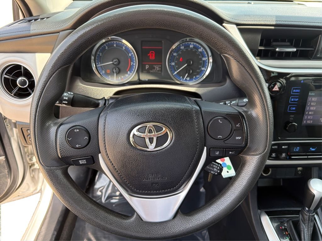 Used 2018 Classic Silver Metallic Toyota L image 17