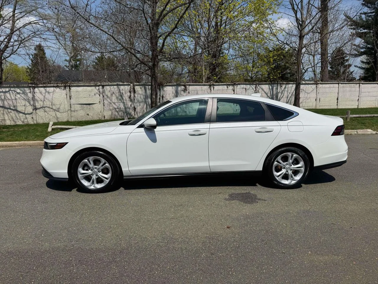 Certified Used 2024 Platinum White Pearl Honda LX image 4