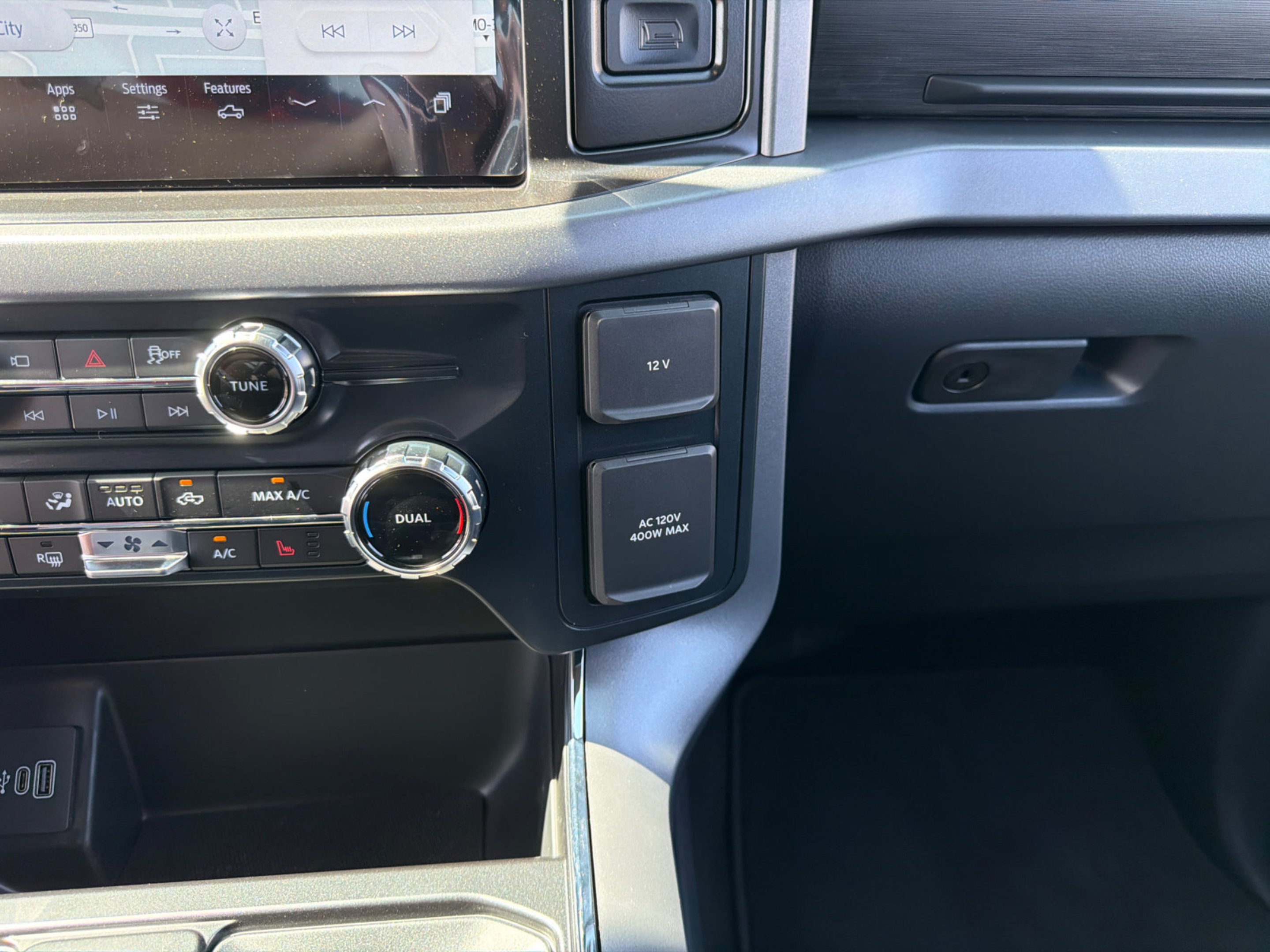 New 2026 Agate Black Metallic Ford XLT image 28