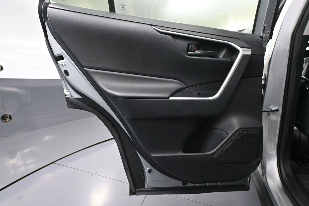 Used 2019 Silver Toyota LE image 36