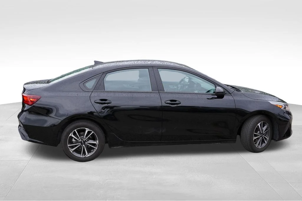 Certified Used 2024 Aurora Black Kia LXS image 2