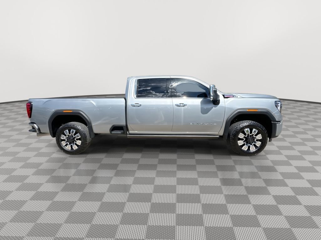 Used 2025 Sterling Metallic GMC Denali image 12