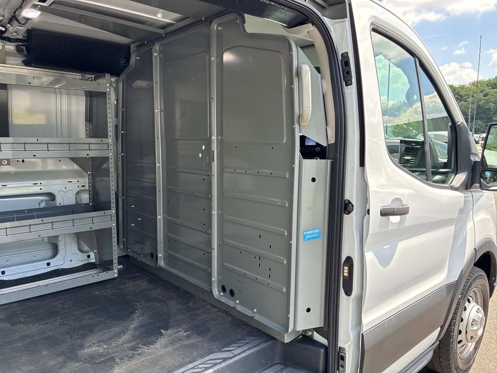 Used 2022 White Ford Base image 11