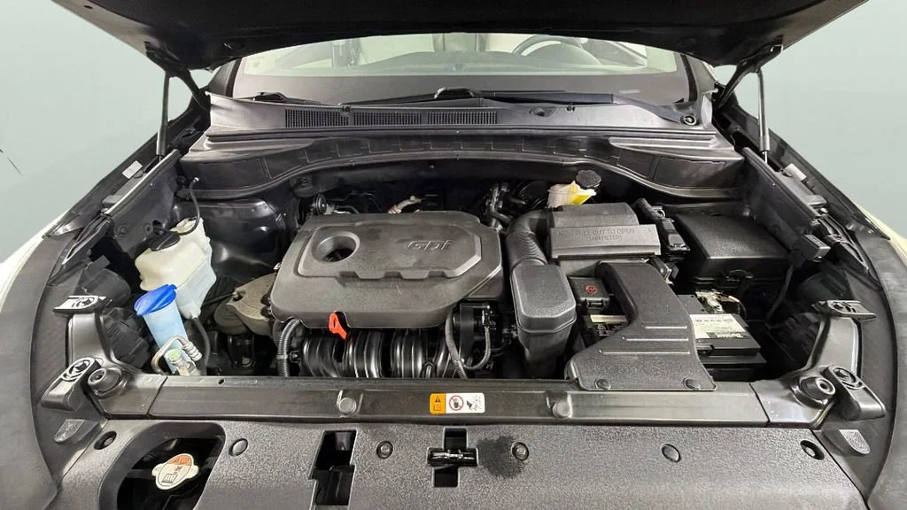 Used 2018 Black Hyundai 2.4L image 36