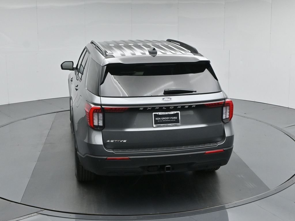 New 2026 Carbonized Gray Metallic Ford Active image 41
