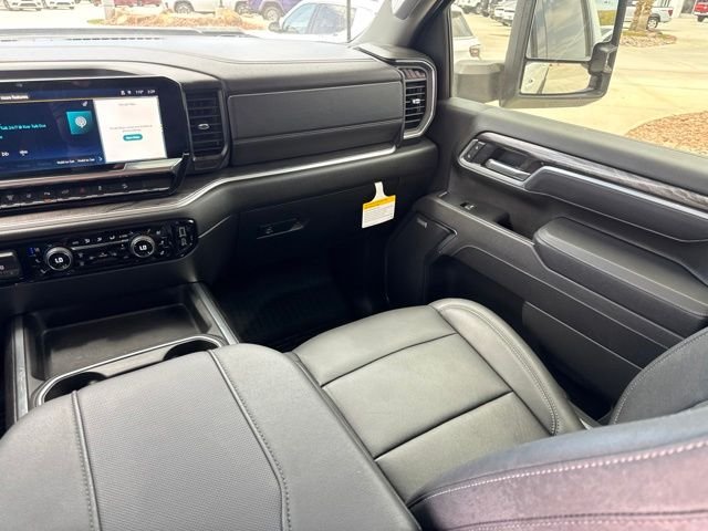 2025 Chevrolet Silverado 2500HD LTZ - Photo 17