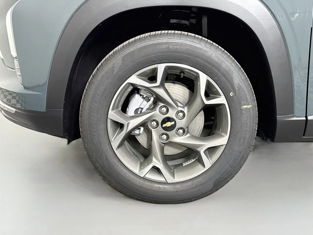 2026 Chevrolet Trax LT - Photo 28