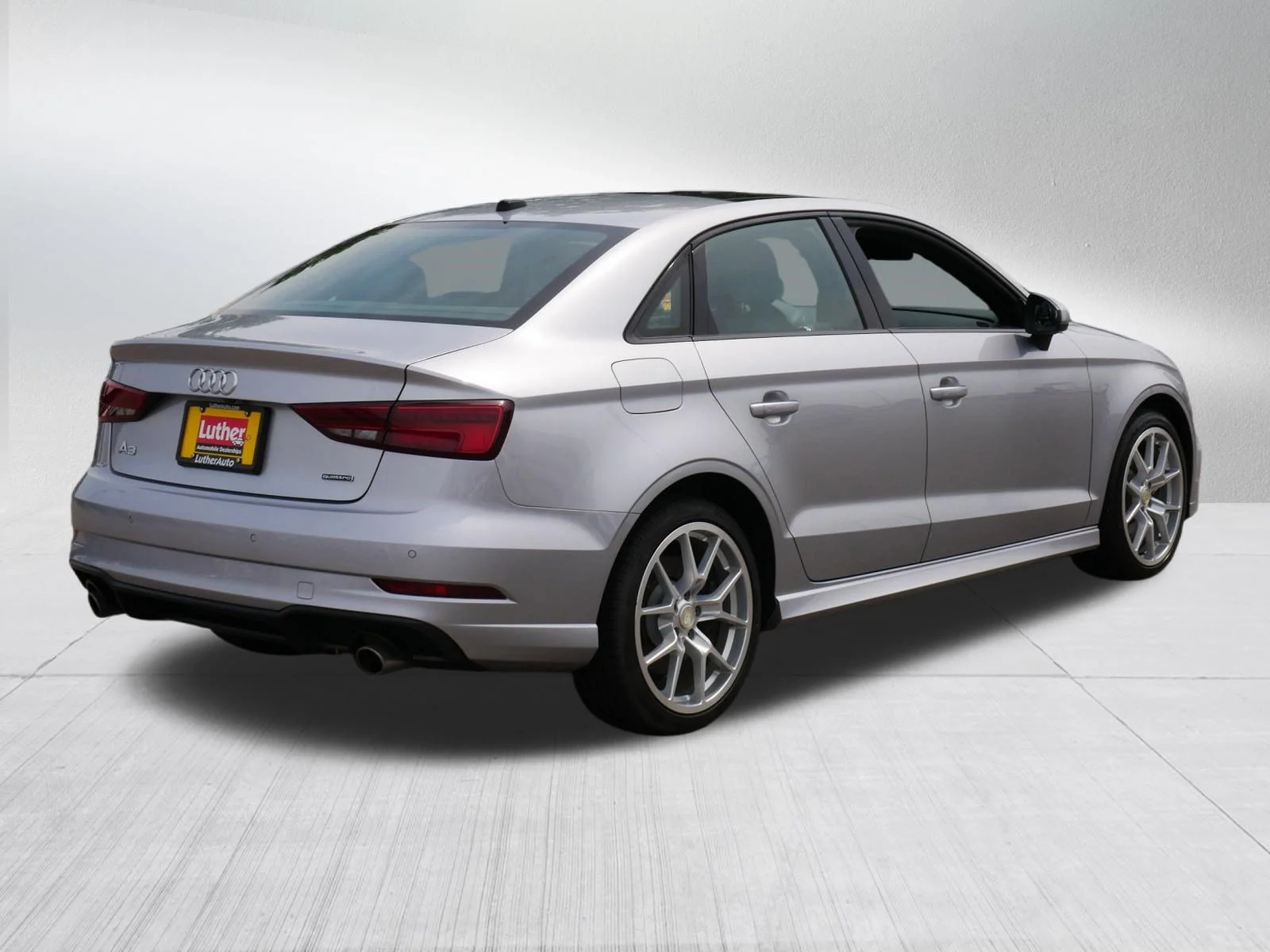 Used 2020 Silver Audi S line Premium image 7