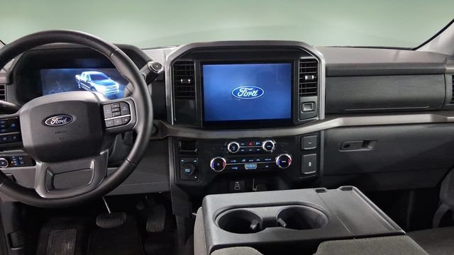 2025 Ford F-150 XLT - Photo 9