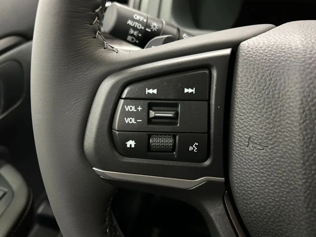 2025 Honda Ridgeline Sport - Photo 14