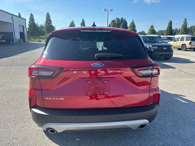 Used 2025 Red Ford Active image 6