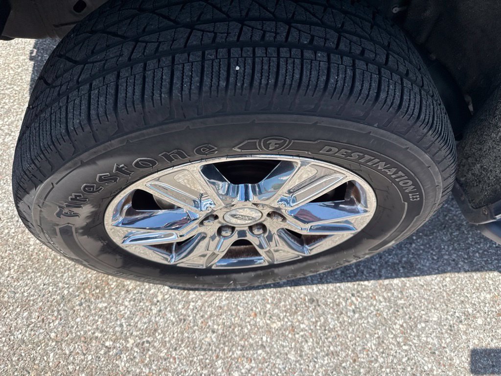 Used 2017 Blue Ford XLT image 9