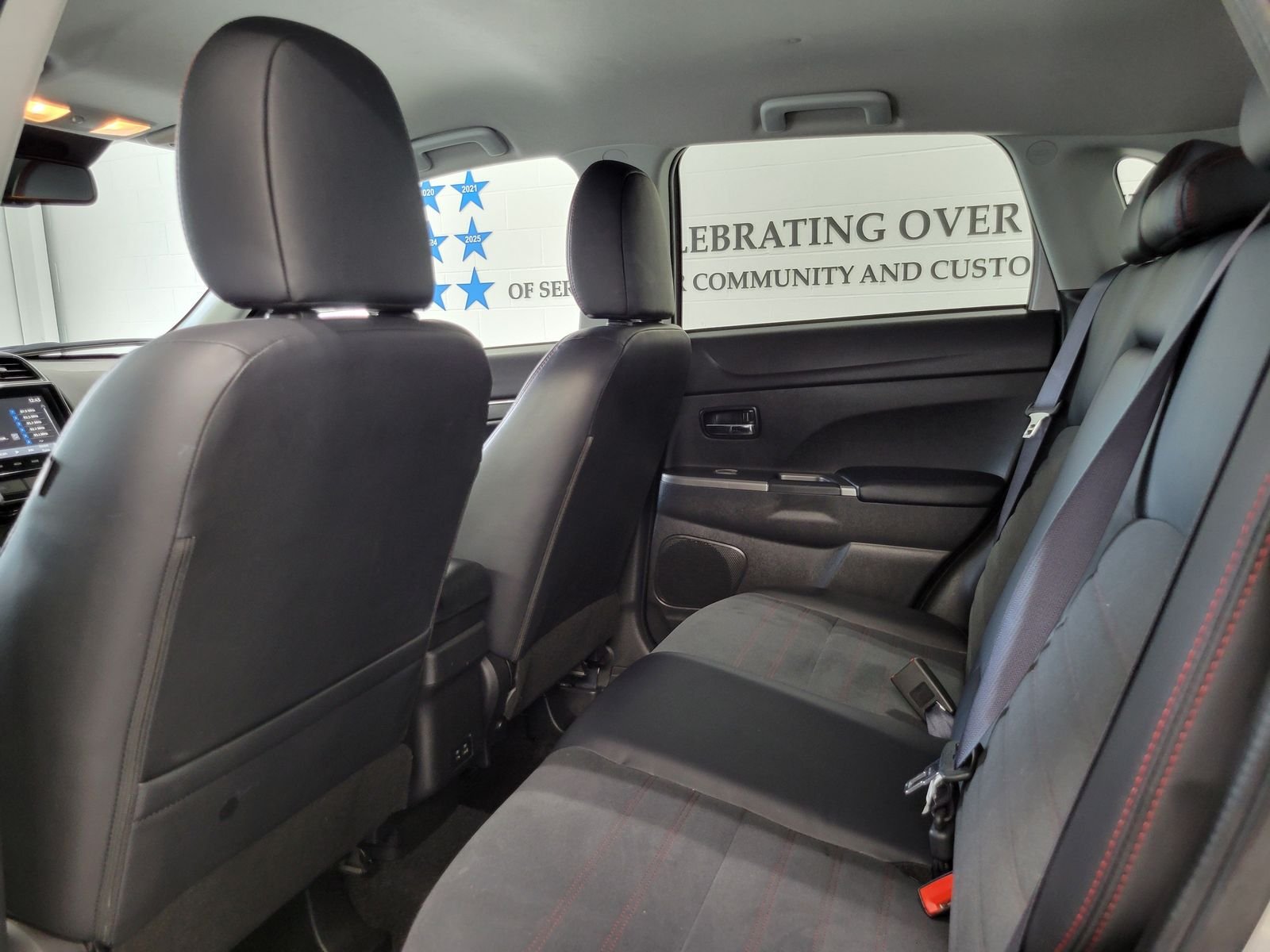 Used 2024 Silver Mitsubishi 2.0 SE image 23