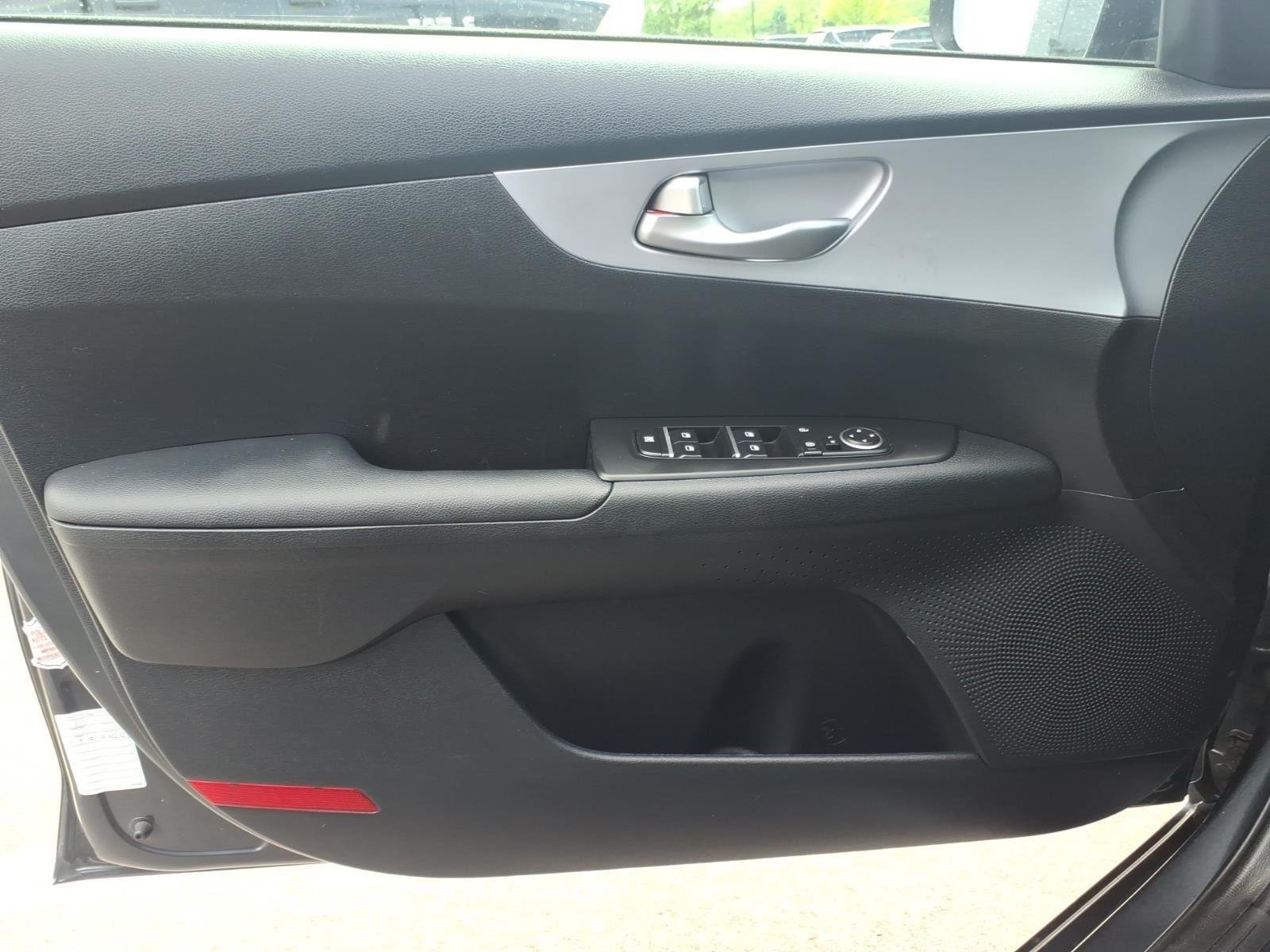 Used 2024 Gravity Gray Kia LXS image 28