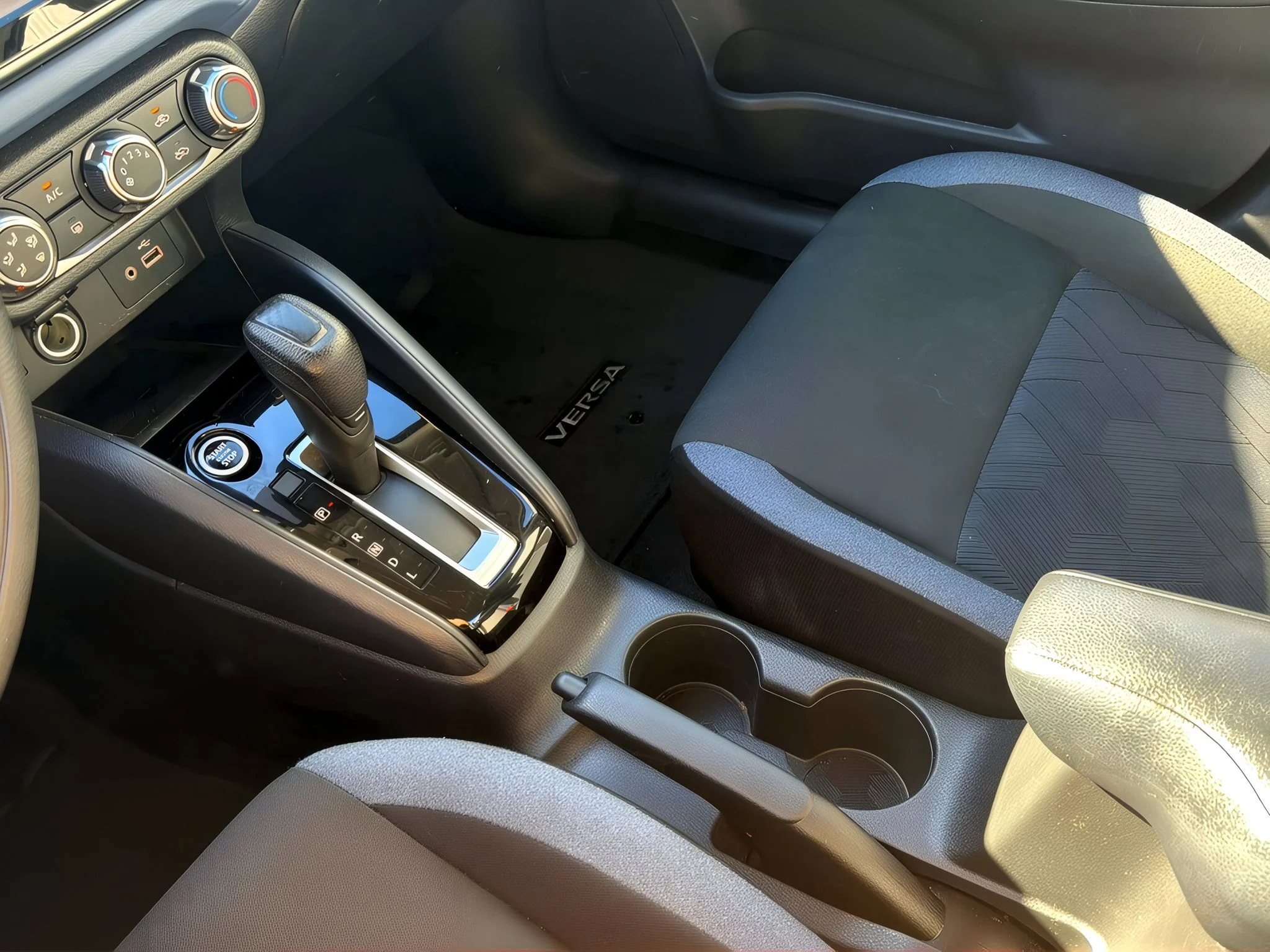 2024 Nissan Versa Sedan SV - Photo 23