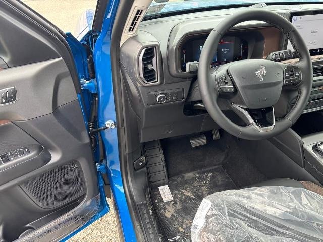 New 2026 Velocity Blue Metallic Ford Outer Banks® image 29