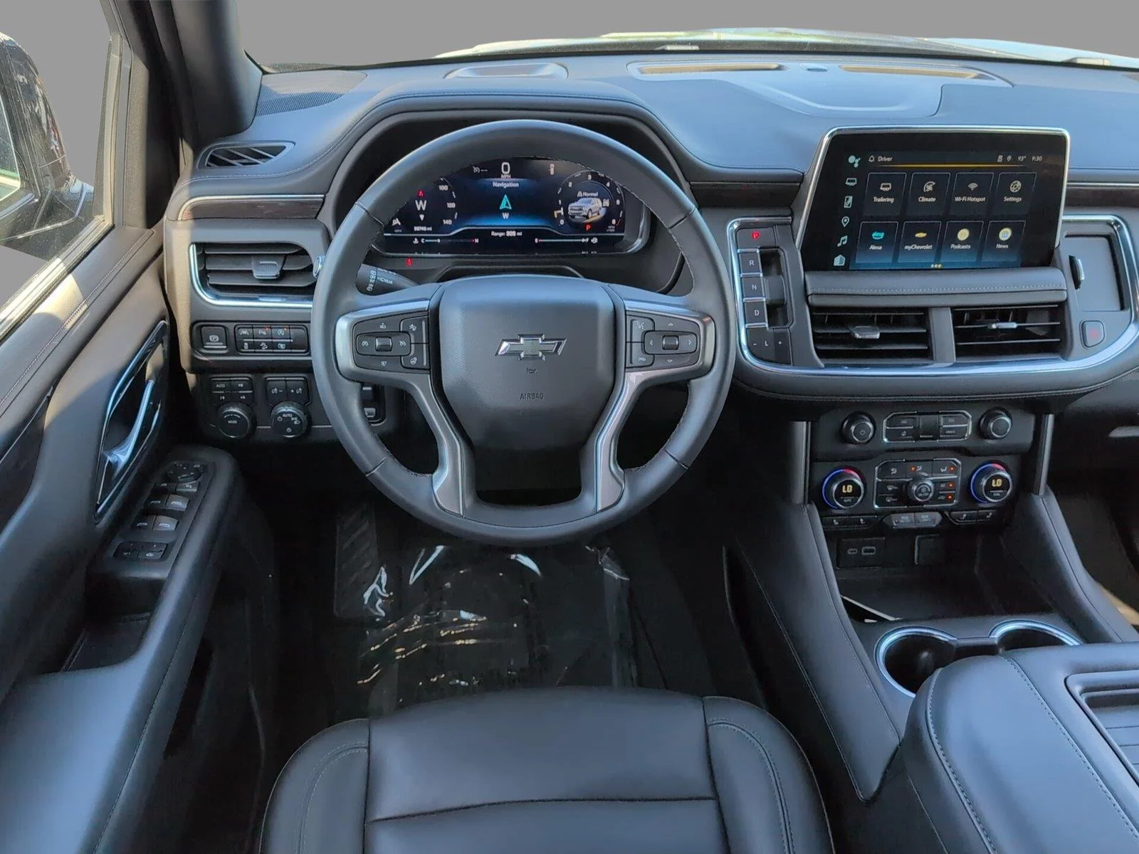 Used 2024 Black Chevrolet Z71 image 31