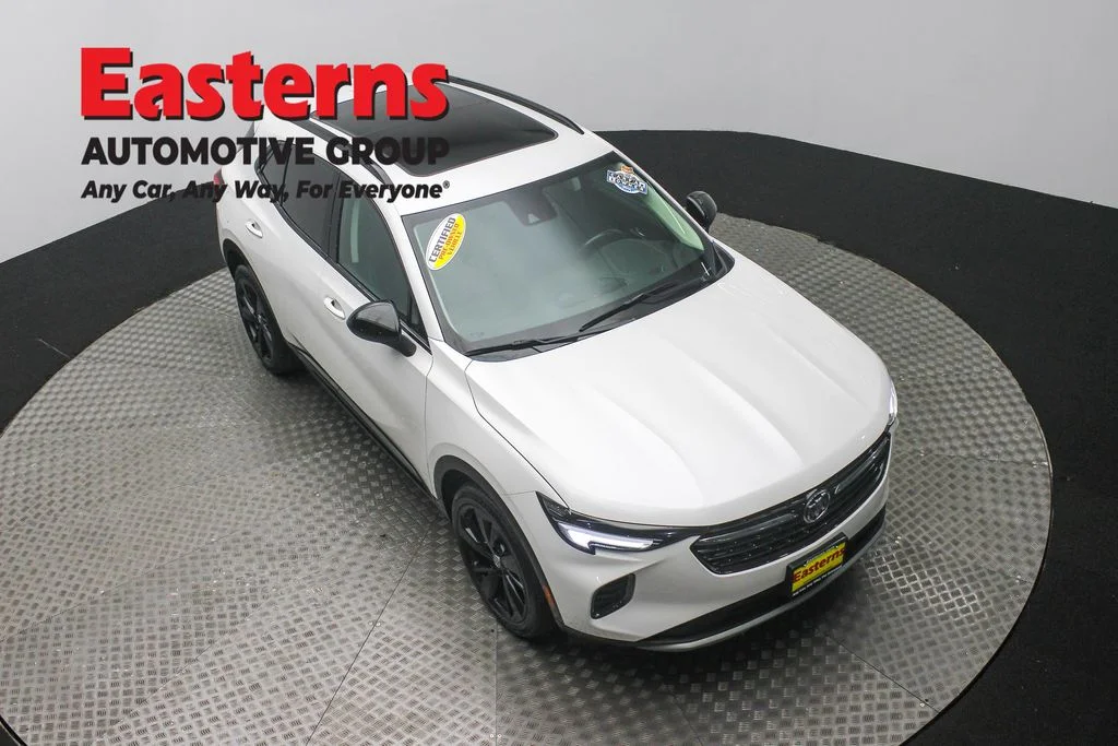 Used 2023 White Buick Essence image 3