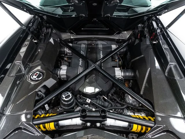 Used 2014  Lamborghini  image 59