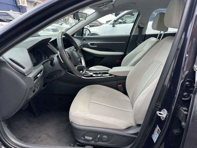 Used 2023 Carbon Blue Hyundai SEL image 13