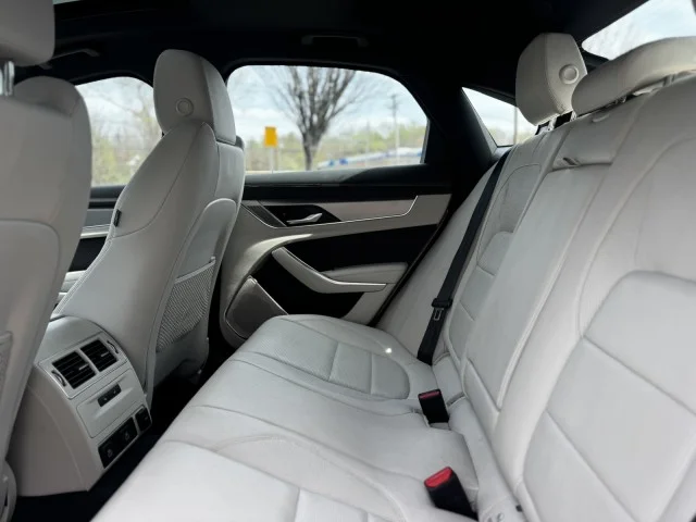 2024 Jaguar XF R-Dynamic SE - Photo 12