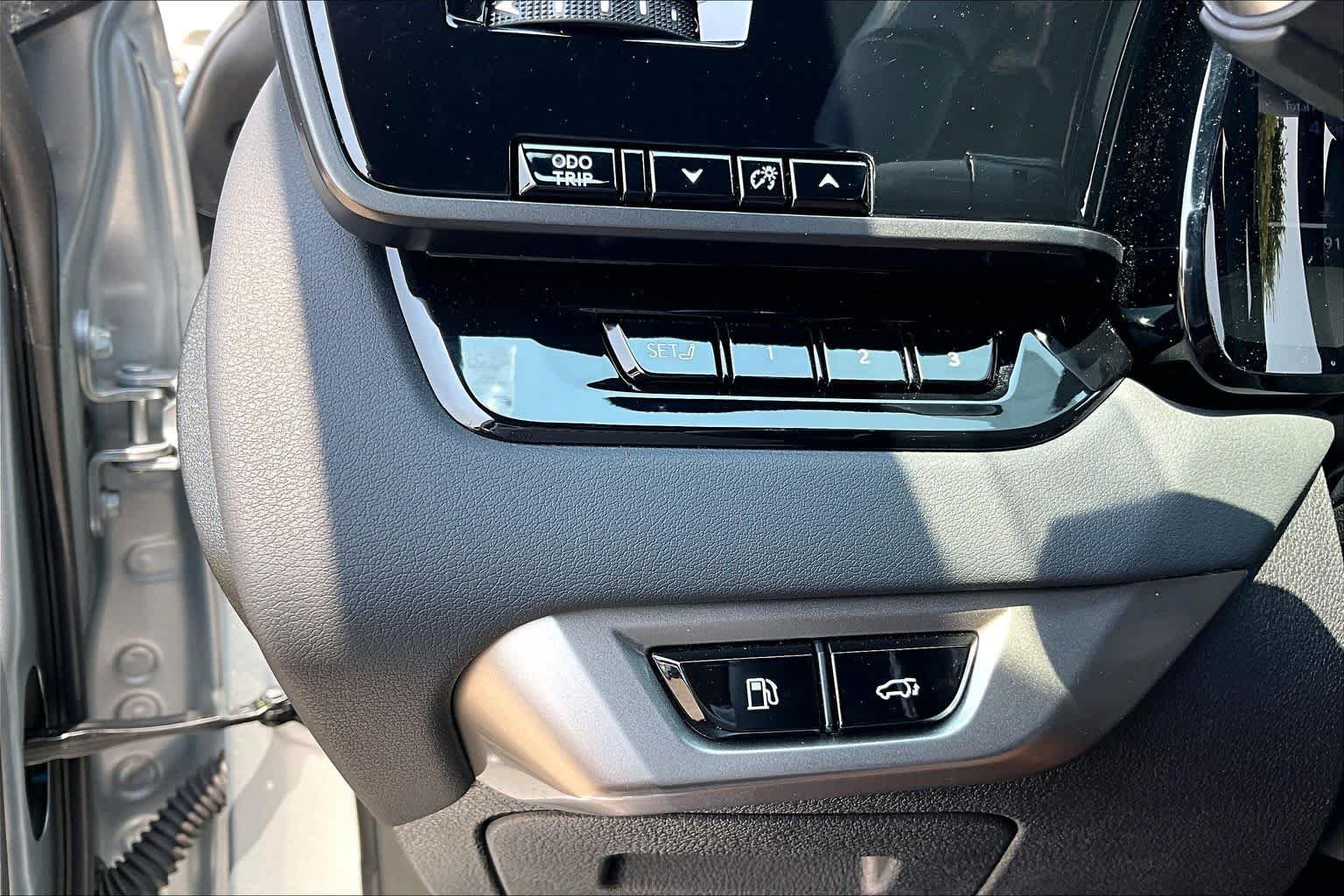 Used 2026 Iridium Lexus Premium image 33